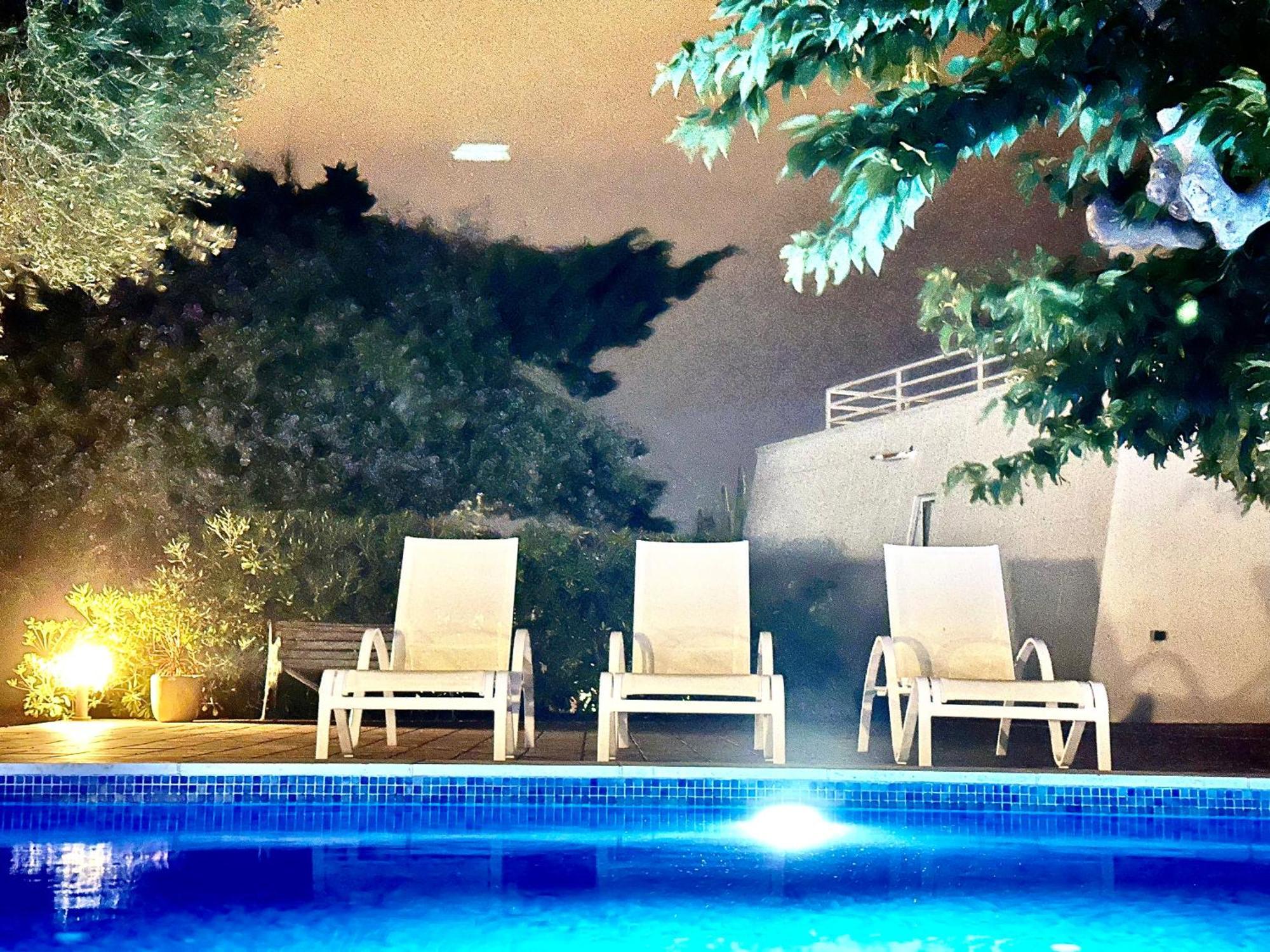 Starbal Love إس كاستيل المظهر الخارجي الصورة